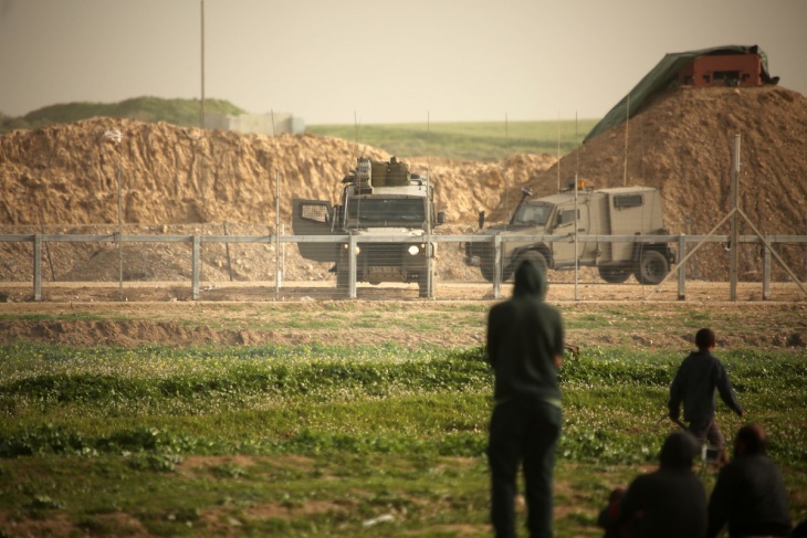 توغل 5 جرافات عسكرية إسرائيلية شرقي خانيونس