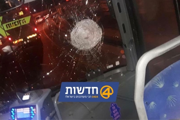 إصابة مستوطنين بالحجارة شمال القدس