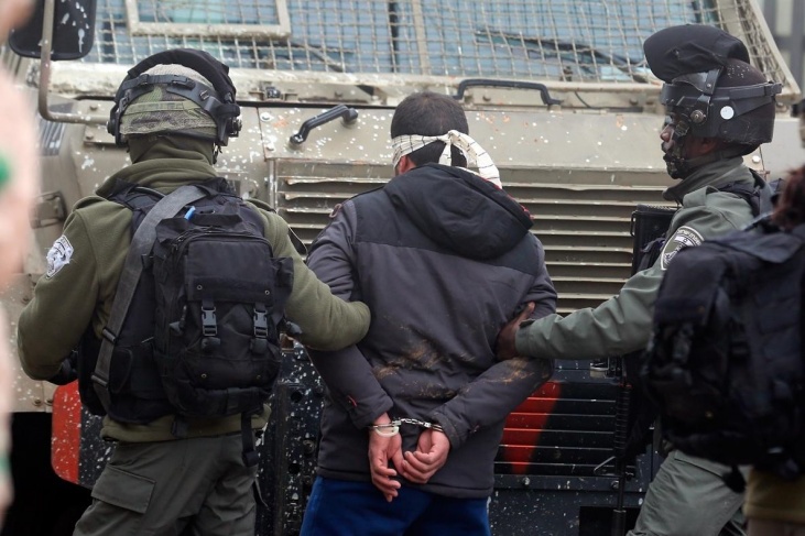 الاحتلال يعتقل 21 مواطناً من الضفة