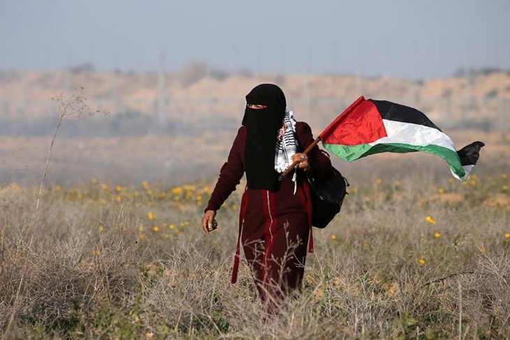 غزة تسعد لجمعة &quot;فليسقط مؤتمر البحرين&quot;