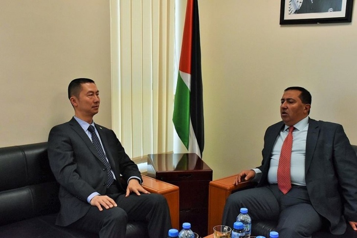 السفير شامية يلتقي السفير الصيني لدى دولة فلسطين