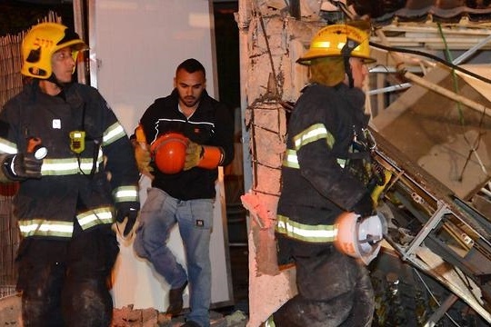 إصابتان خطيرتان بانفجار اسطوانة غاز في اسدود