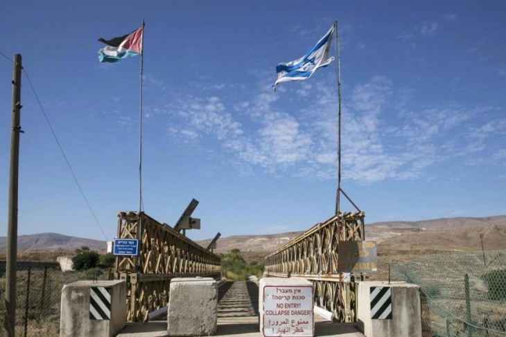 الاحتلال يعتقل اردنيين تسللا عبر الحدود