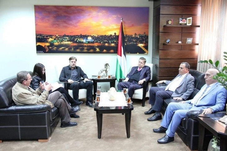 وزير الصحة يبحث مستجدات توسعة قسم جراحة قلب الأطفال بالمجمع الطبي