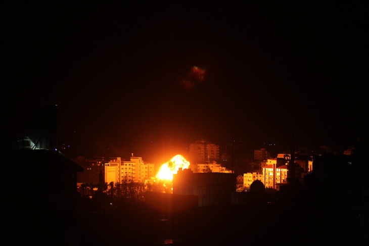 طائرات الاحتلال تقصف مواقع للمقاومة في غزة