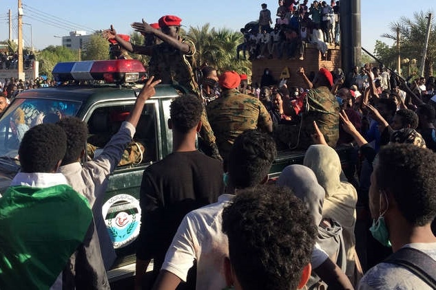 السودان.. العسكري الانتقالي يتهم المعارضة ببث الفوضى