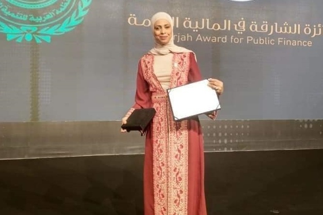 براهمة تحصل على جائزة أفضل مدير موازنة عربي في الوطن العربي
