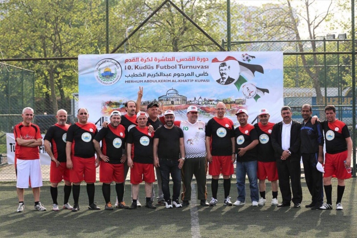 تنظيم بطولة القدس الـ10 لكرة القدم في اسطنبول