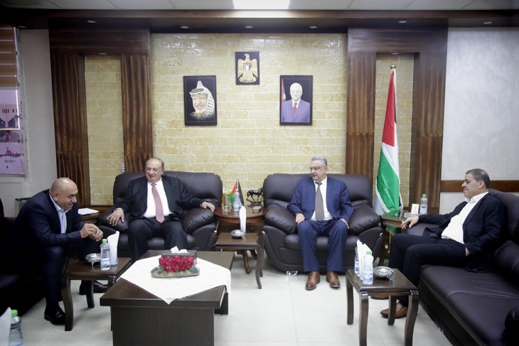 محافظ طولكرم يستقبل وزير التعليم العالي ومحافظ جنين