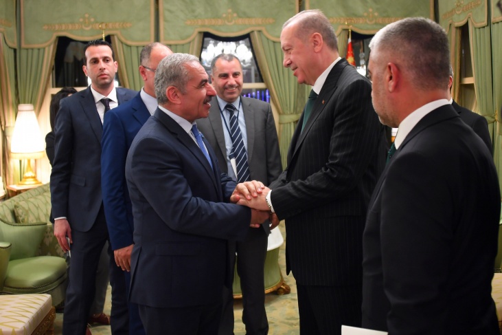 اشتية يسلم اردوغان رسالة من الرئيس