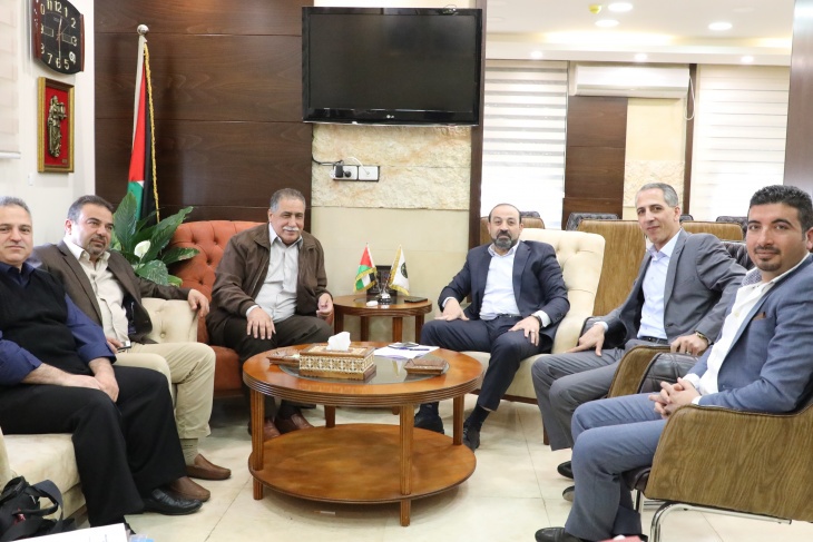 النائب العام يلتقي وفدا من نقابة الأطباء الفلسطينيين
