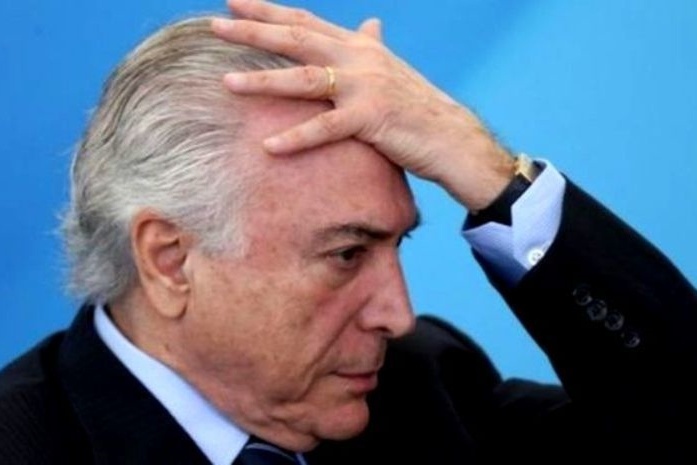 الرئيس البرازيلي السابق يسلّم نفسه إلى الشرطة