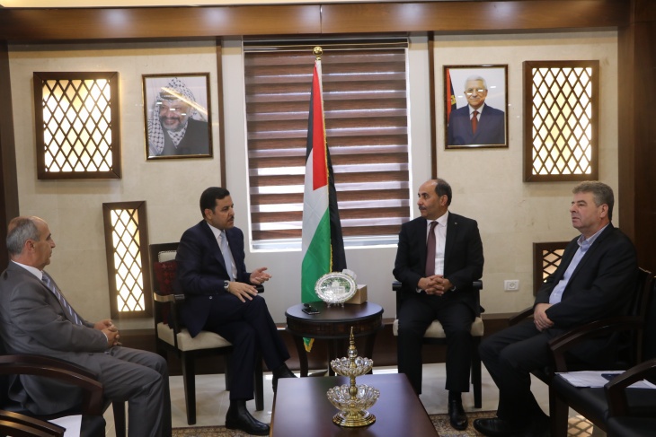 وزير الزراعة يستقبل السفير الأردني في فلسطين