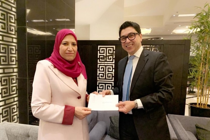 حمد تبحث آليات التعاون مع اليونسكو.