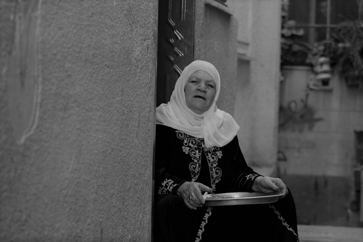 رمضان بعلين يسكن فؤاد اللاجئة زينب