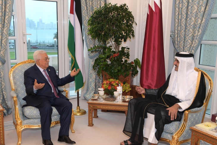 الرئيس يلتقي مع أمير قطر