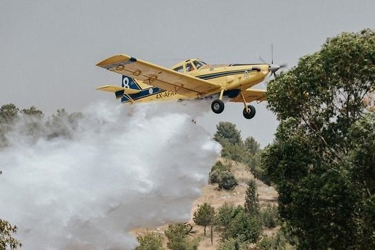 طائرات الاطفاء الدولية تصل اسرائيل