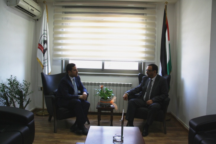 البراك يلتقي بالسفير الأردني لبحث التعاون المشترك