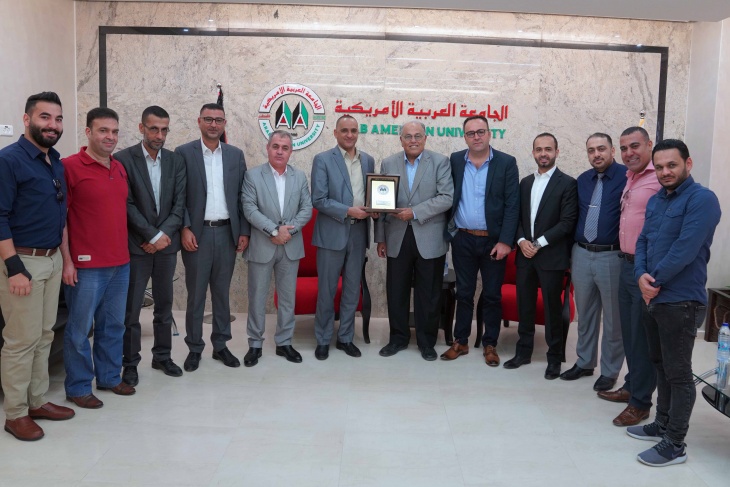 رئيس الجامعة العربية الأمريكية يستقبل مدير جهاز الأمن الوقائي في جنين
