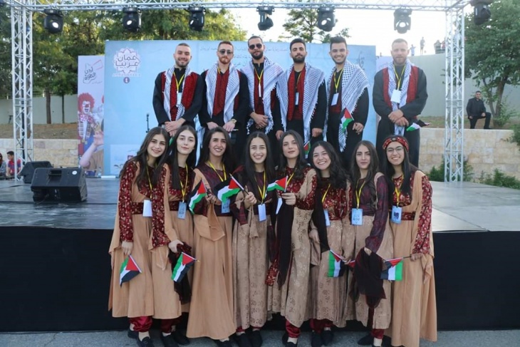 صور- فرقة جامعة الاستقلال تتألق في مهرجان عمان عربيا بالاردن