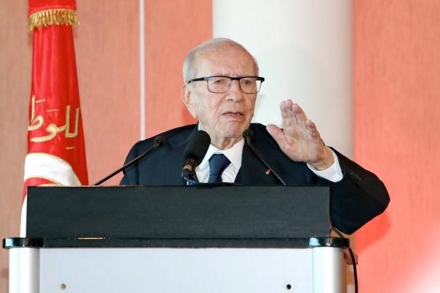 الرئيس التونسي يدخل المستشفى وحالته حرجة