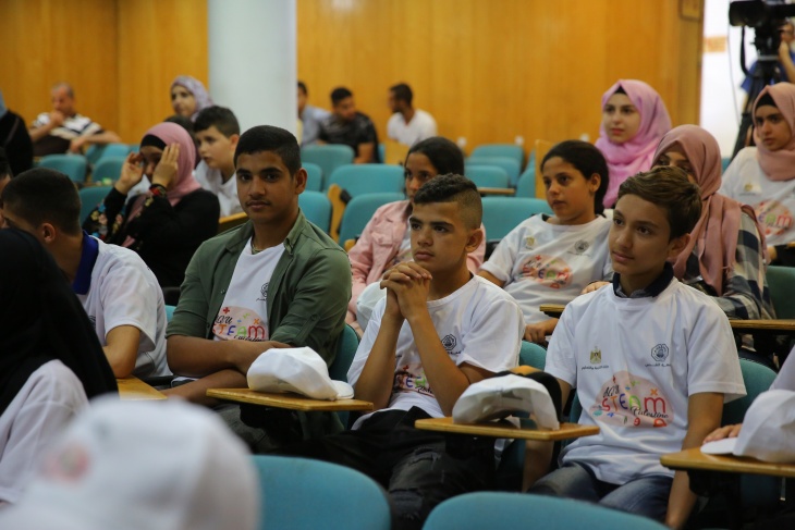 التربية وجامعة القدس تطلقان فعاليات &quot;ستيم فلسطين&quot; لطلبة المدراس