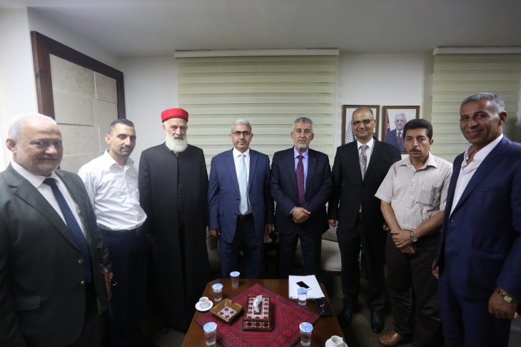 وزير الحكم المحلي يطلع على احتياجات لجنة الطائفة السامرية