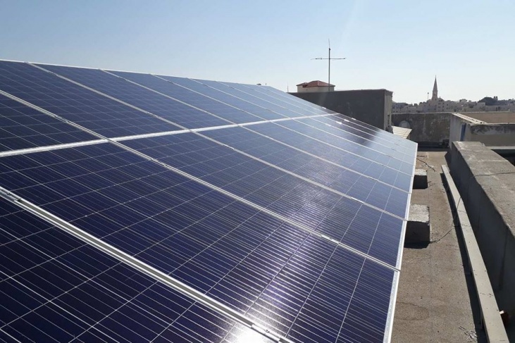صندوق الاستثمار ينفذ برنامج الطاقة الشمسية على أسطح 500 مدرسة