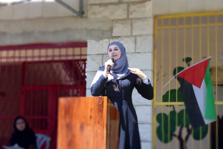 بلدية بيت عوا تشارك بالحفل الختامي لمخيم نادي المعلمين