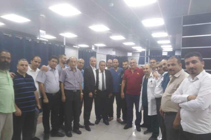 نقيب الاطباء ومجلس النقابة يتفقدون طوارئ مجمع فلسطين