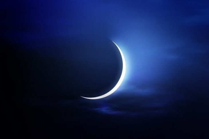 المفتي: الاحد المتمم لشهر رمضان والإثنين أول أيام عيد الفطر