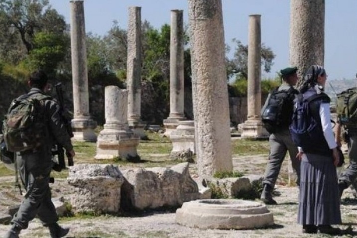 الاحتلال يغلق المنطقة الاثرية في سبسطية لاهداف خطيرة