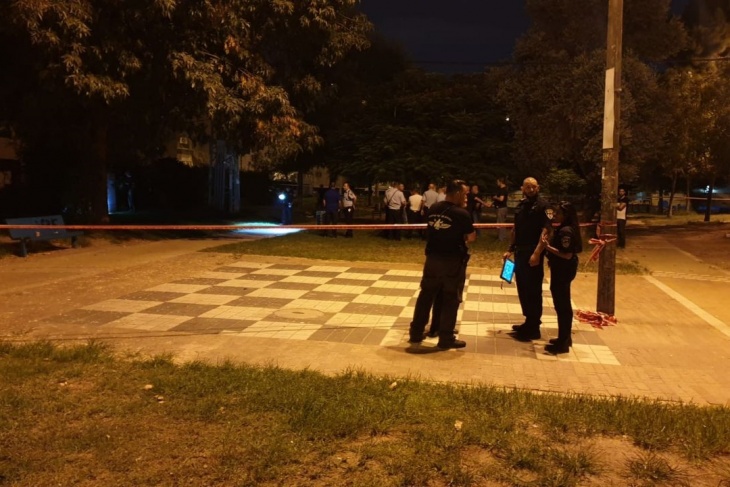 الرملة: مقتل شاب بالرصاص في حديقة عامة