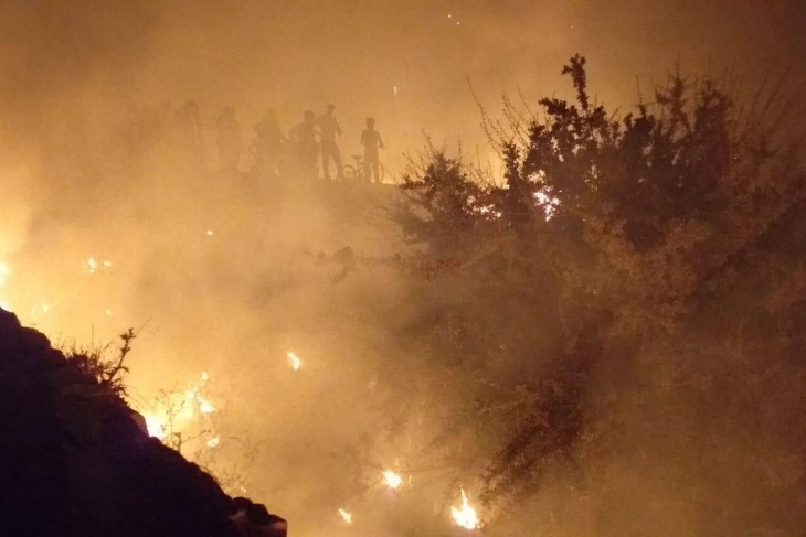 إطفائية بلدية الخليل تتعامل مع أكثر من 100 حريق خلال العيد