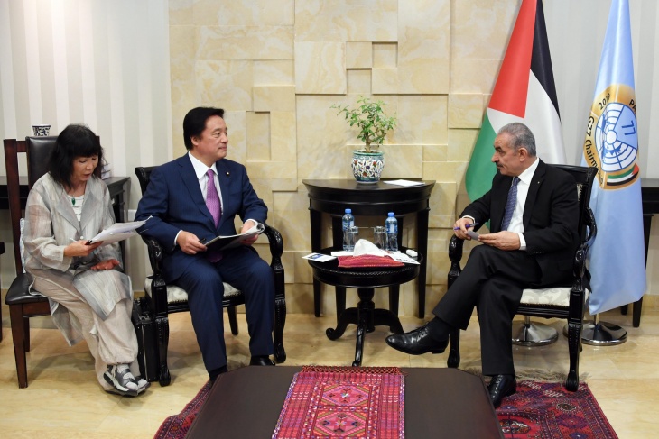 اشتية يدعو اليابان للاعتراف بالدولة الفلسطينية