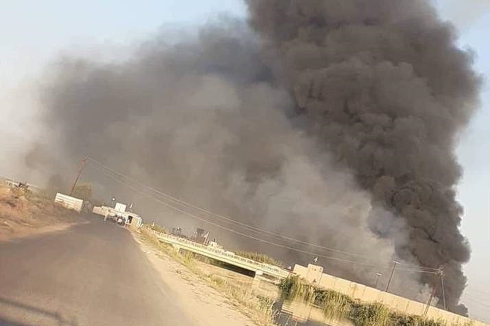 قصف جوي مجهول المصدر لقاعدة عسكرية بالعراق