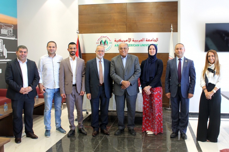 الجامعة العربية الامريكية ومختبرات ميديكير توقعان اتفاقية تعاون