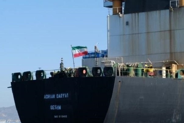 واشنطن تفرض عقوبات على ناقلة نفط إيرانية وقبطانها