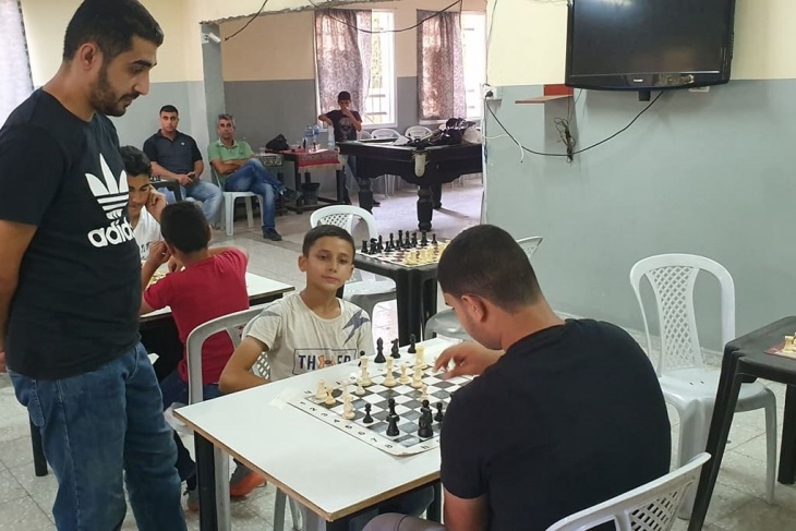 نادي عزون الرياضي يعلن افتتاح مدرسته الشطرنجية لاول مرة بعد 5 سنوات
