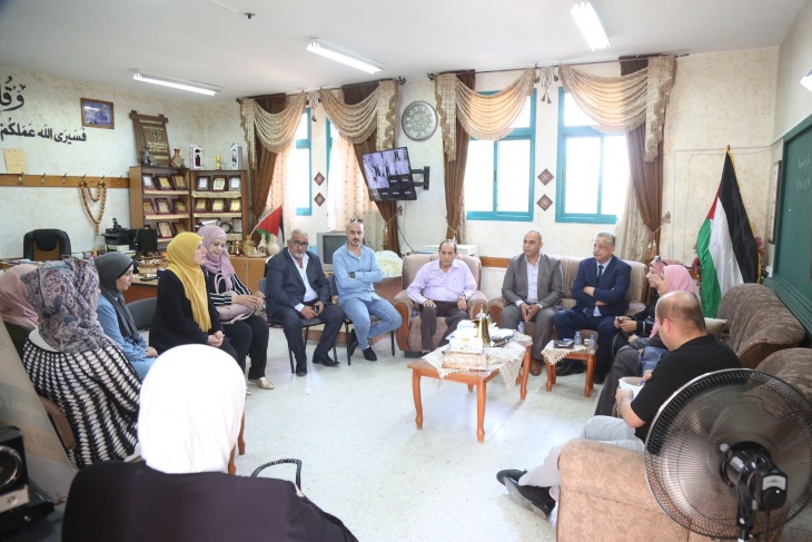 زكاة طولكرم تسلم حقائب مقدمة من لجنة زكاة المناصرة الأردنية