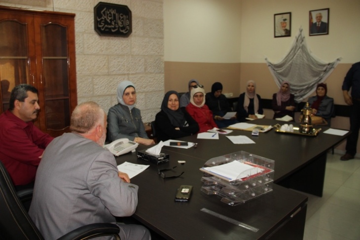 تربية قلقيلية تعقد اجتماع لمديري ومديرات مراكز محو الامية