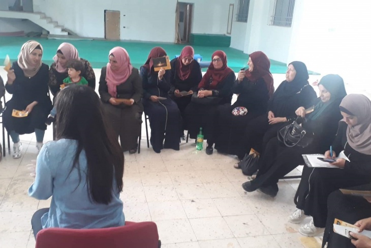 جمعية تنمية المرأة الريفية تنظم ورشة مع نساء نادي زعترة