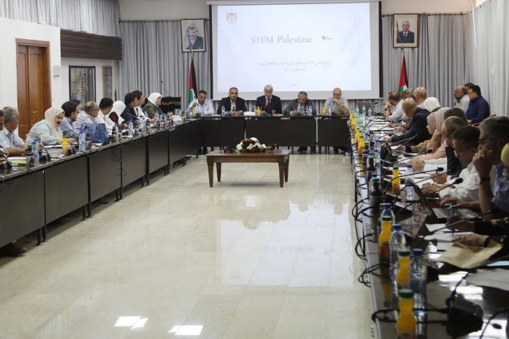عورتاني يعلن &quot;ستيم فلسطين&quot; برنامجاً أساسياً من برامج الوزارة
