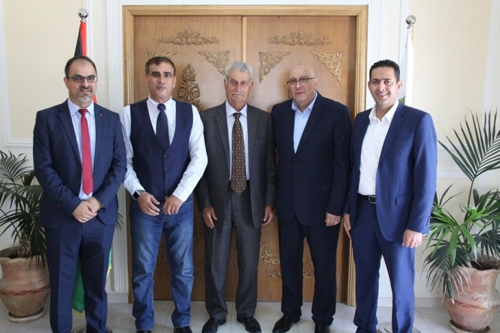 جامعة فلسطين الاهلية تستضيف السفير حساسيان والاعلامي ناصر اللحام
