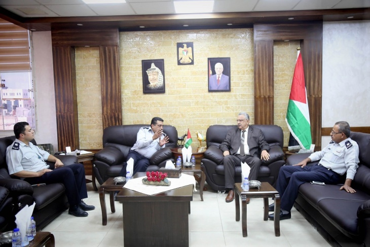 المحافظ عصام أبو بكر يستقبل مدير الدفاع المدني بطولكرم
