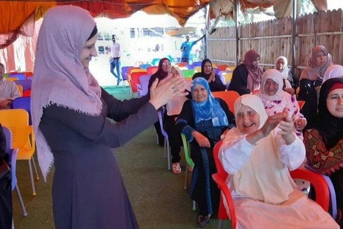 قلقيلية- نشاط ترفيهي للمسنين ولقاء توعوي حول العنف الأسري