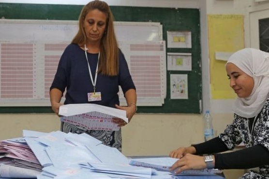 حركة النهضة و&quot;قلب تونس&quot; يعلنان تصدرهما الانتخابات البرلمانية