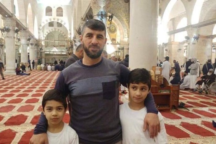 مساومة مقابل العودة للقدس.. الشاب الجعبة يكشف اسباب الإبعاد