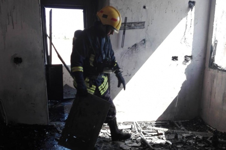 إصابة في حريق شقة جنوب شرق جنين