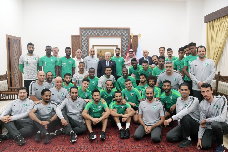 الرئيس يستقبل بعثة المنتخب السعودي